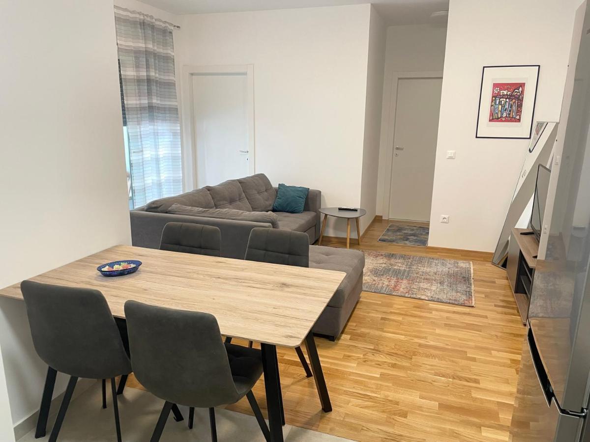 Apartment Diana Zara Parking Free מראה חיצוני תמונה