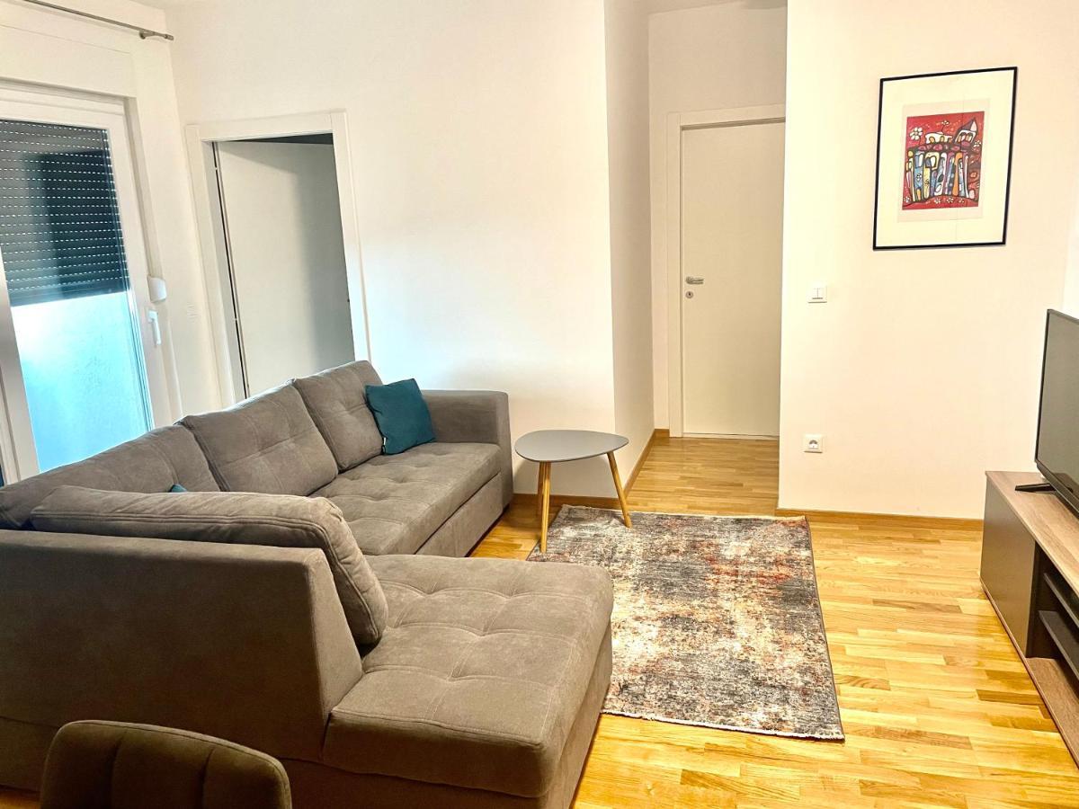 Apartment Diana Zara Parking Free מראה חיצוני תמונה